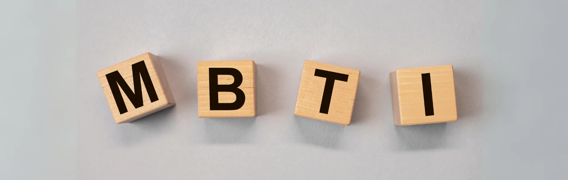 KARIR YANG COCOK BERDASARKAN MBTI VERSI EKSTROVERT